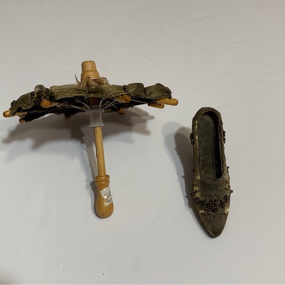 Putting On The Ritz Decorative Shoe Umbrella Set 2000 Y2K - Picture 1 of 11
